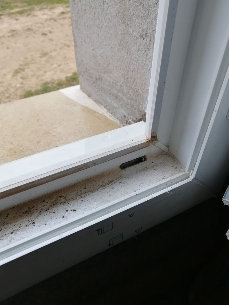 Fuite fenêtre PVC : Comment remédier aux infiltrations d'eau