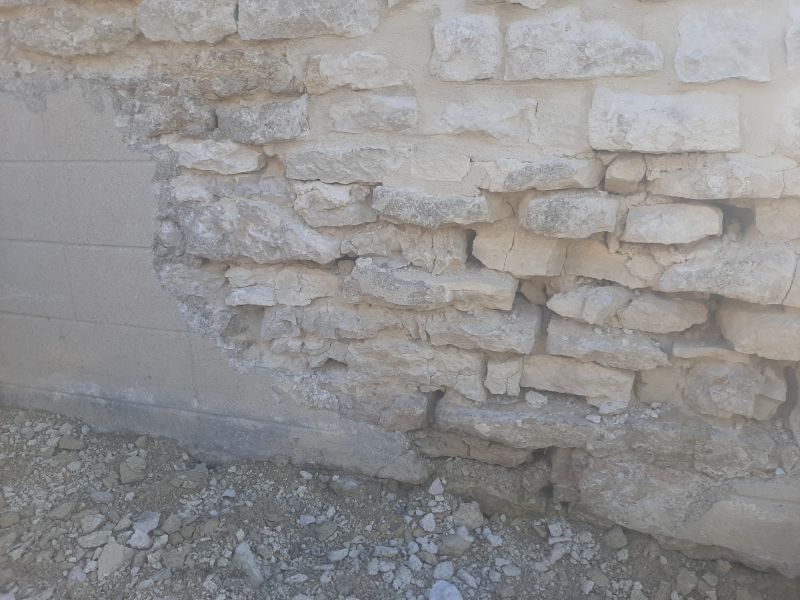 Comment enduire un mur avec un mortier de ciment ?