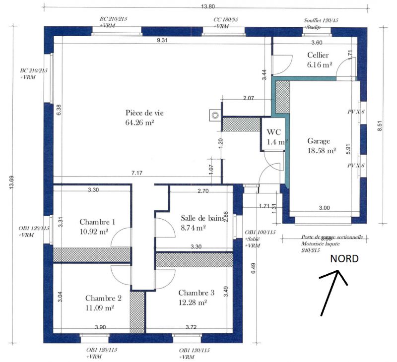 Plan de petite maison 3 chambres avec un bel espace de vie